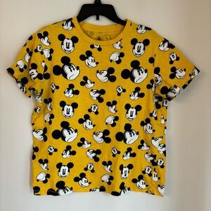 Disney Parks Women’s Mickey Mouse cropped yellow short sleeve tshirt size large!